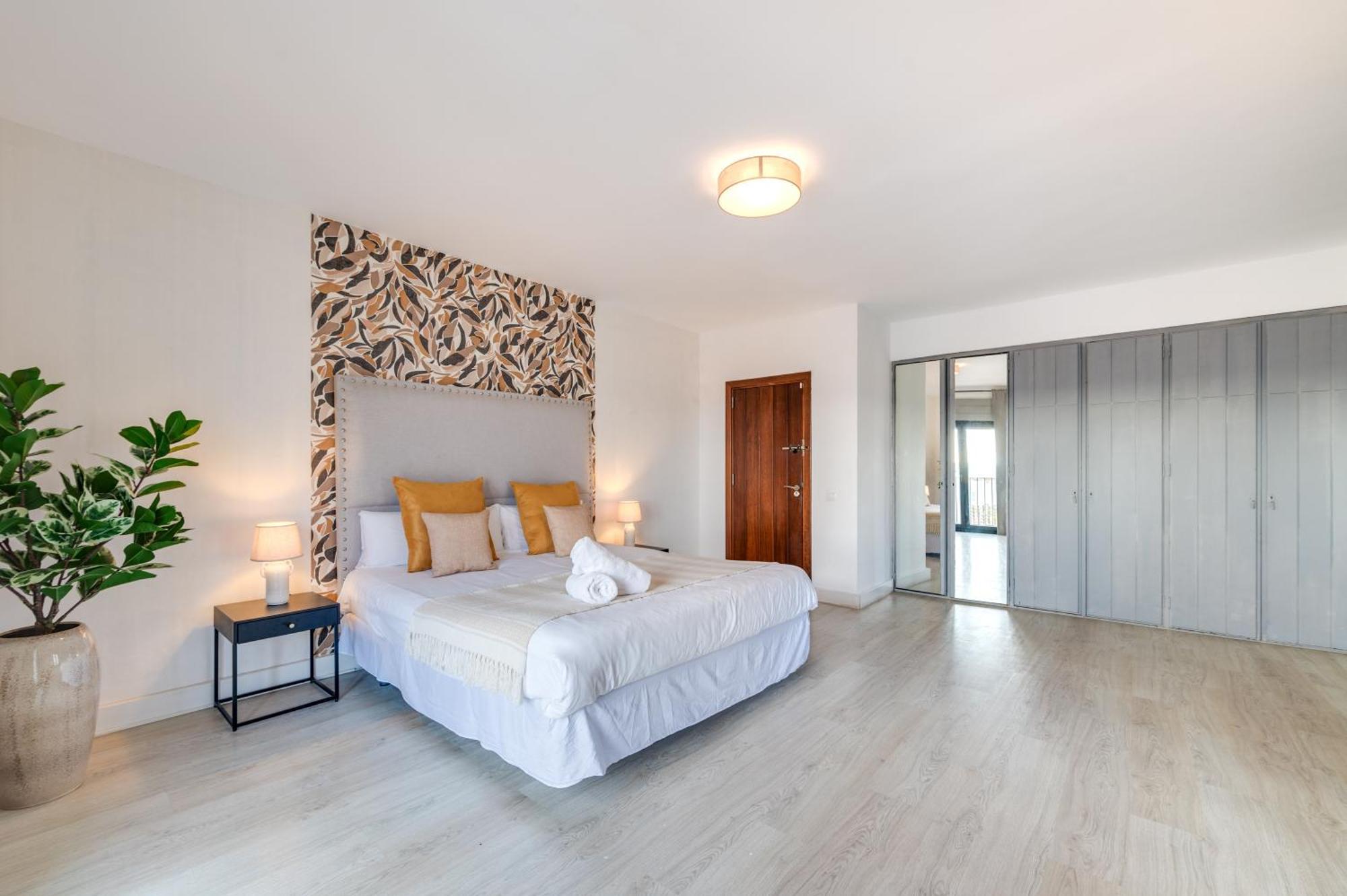 Vacation I Stylish 5bdr Penthouse, Sea And Marina View * Marbella